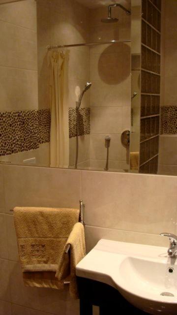 Warszawa Stare Bielany Bed & Breakfast ภายนอก รูปภาพ